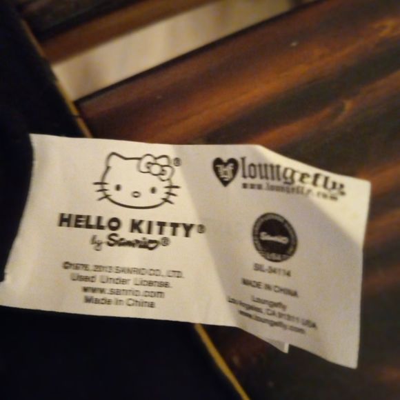 Loungefly Hello Kitty Crossbody/Purse - Picture 11 of 11